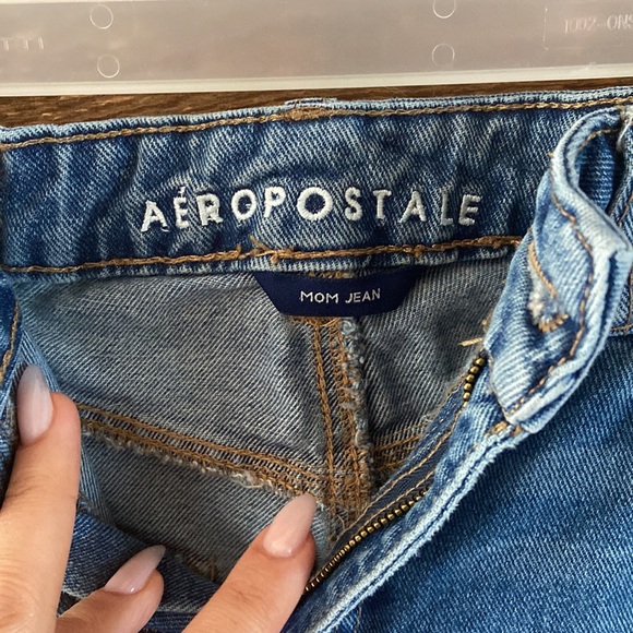Aeropostale mom jeans - Picture 2 of 4